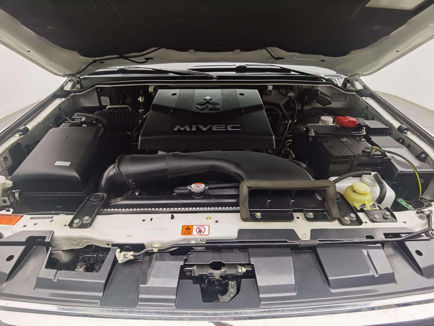 Used Mitsubishi Pajero (Import) 2018 3.8 AT
