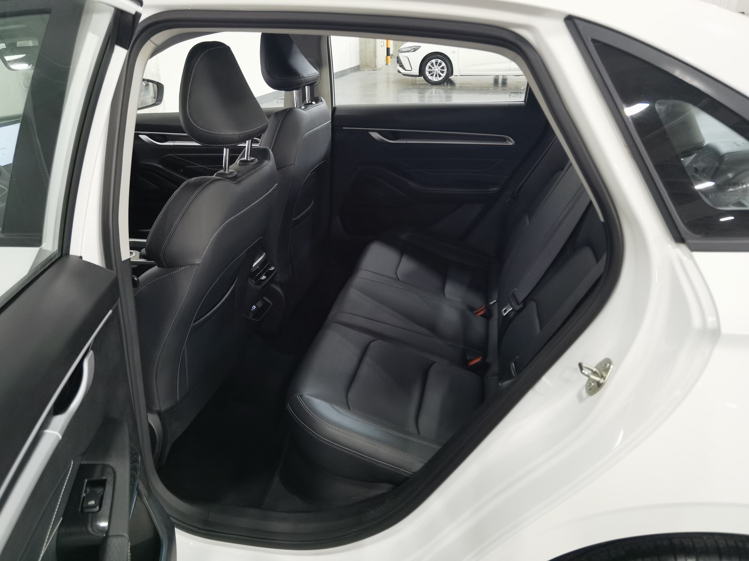 Used Geely Emgrand 2025 1.5 AT