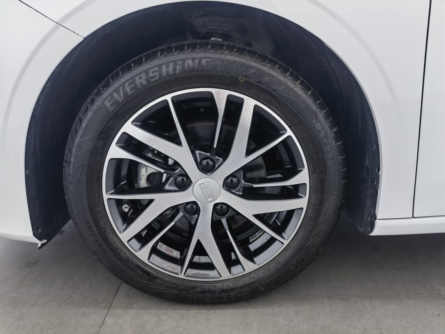 Used Geely Emgrand 2025 1.5 AT