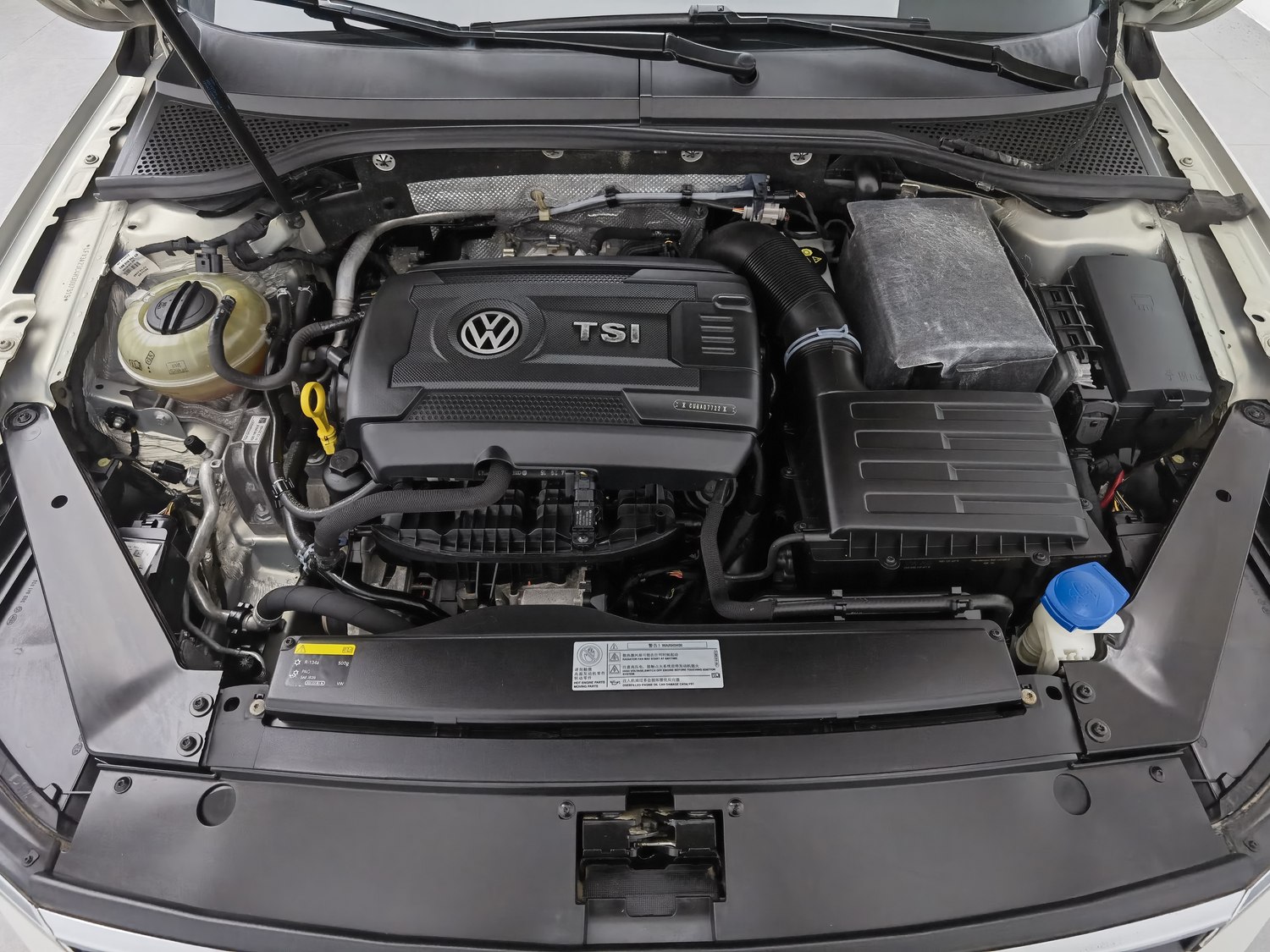 Used Volkswagen Magotan 2017 2.0 AT