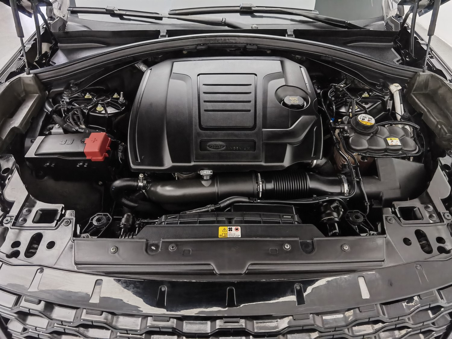 Used Land Rover Range Rover Velar 2018 2.0 AT