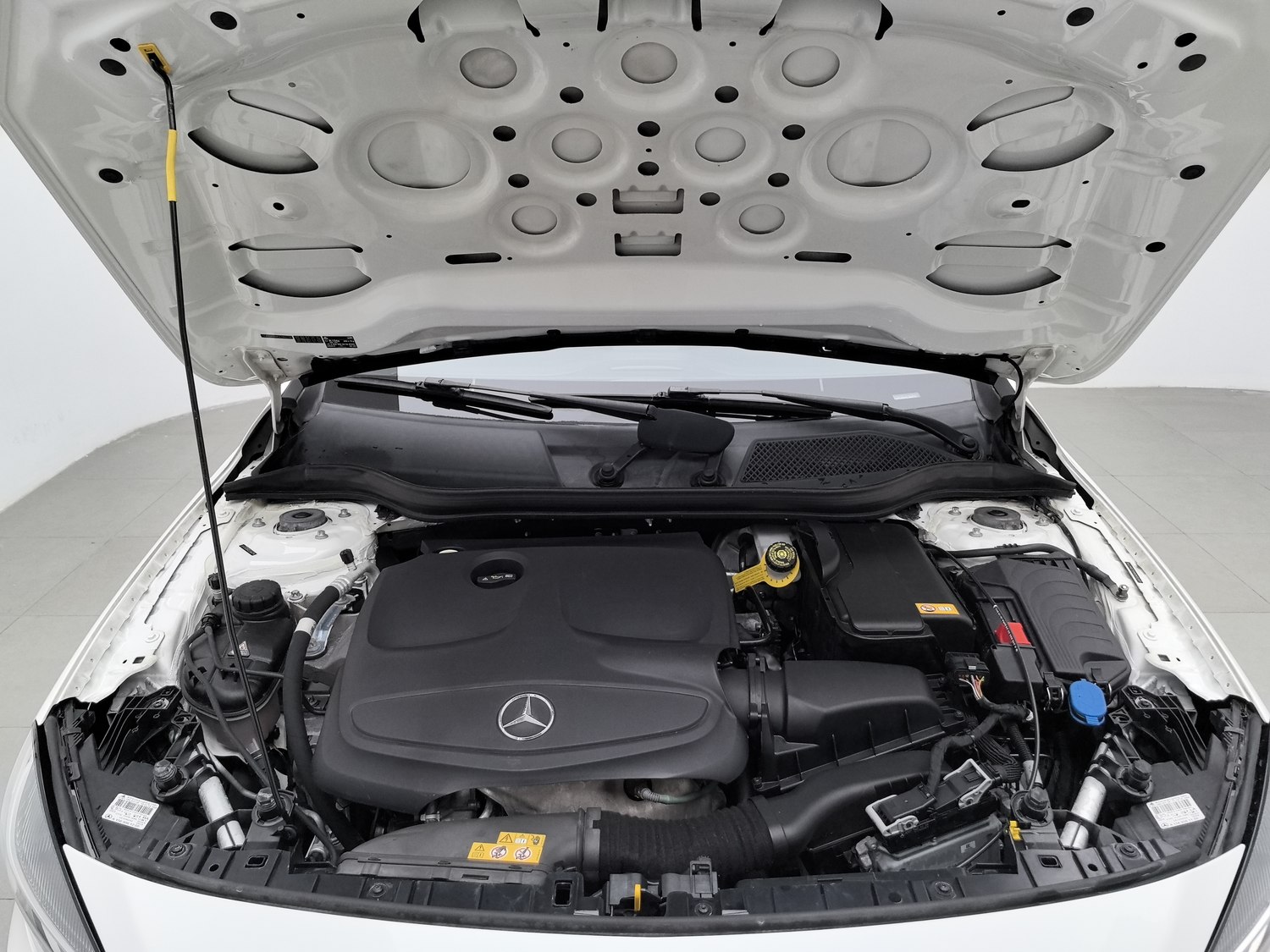 Used Mercedes-Benz GLA 2016 1.6 AT