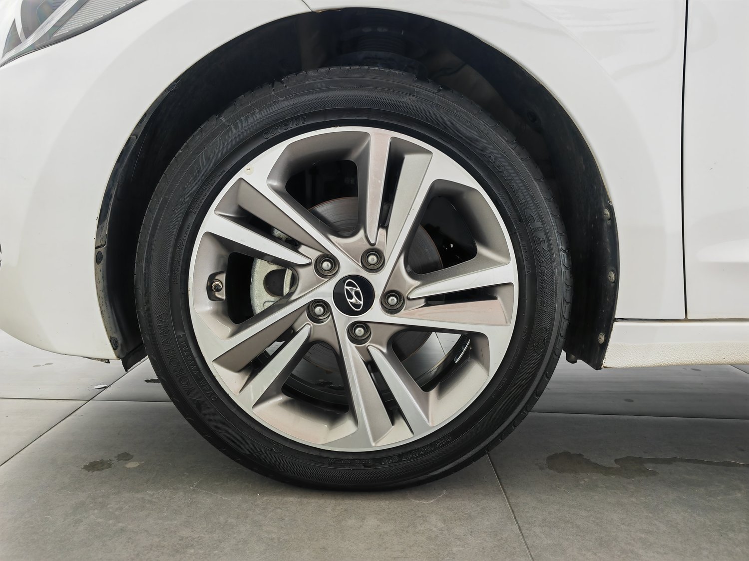 Used Hyundai Elantra 2016 1.6 AT