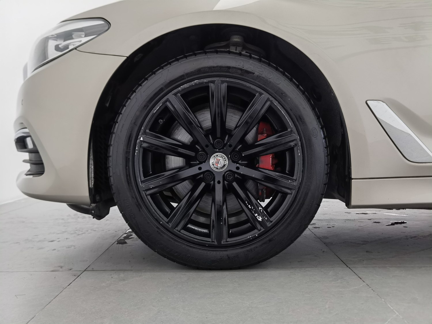Used BMW THE5 2018 2.0 AT