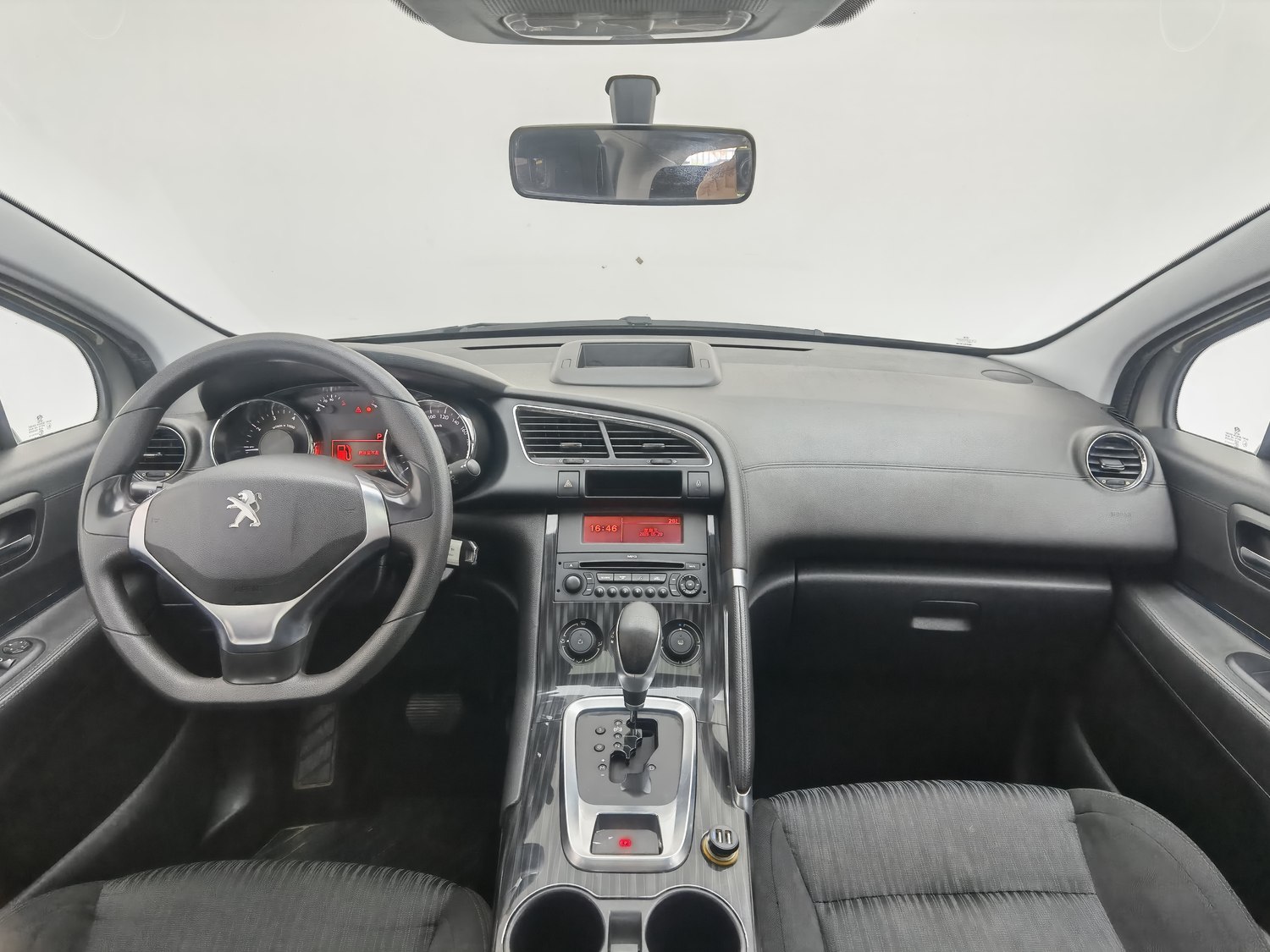 Used Peugeot 3008 2015 2.0 AT