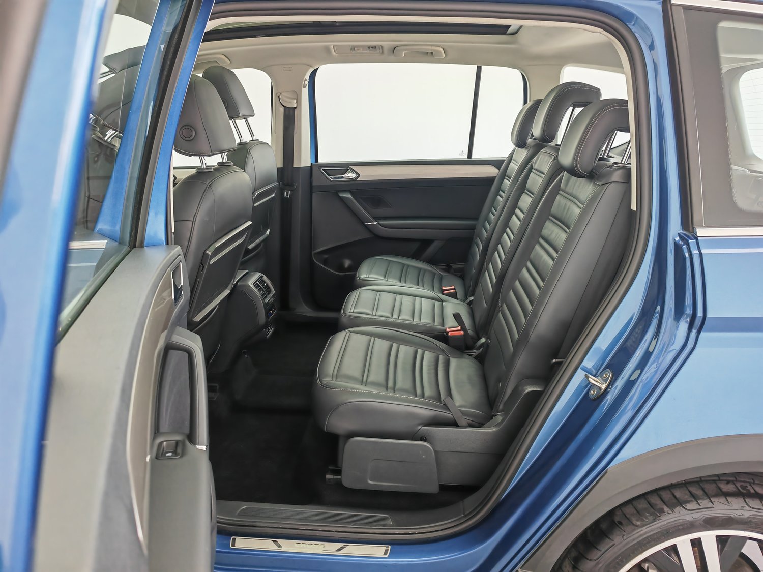 Used Volkswagen Touran 2018 1.4 AT
