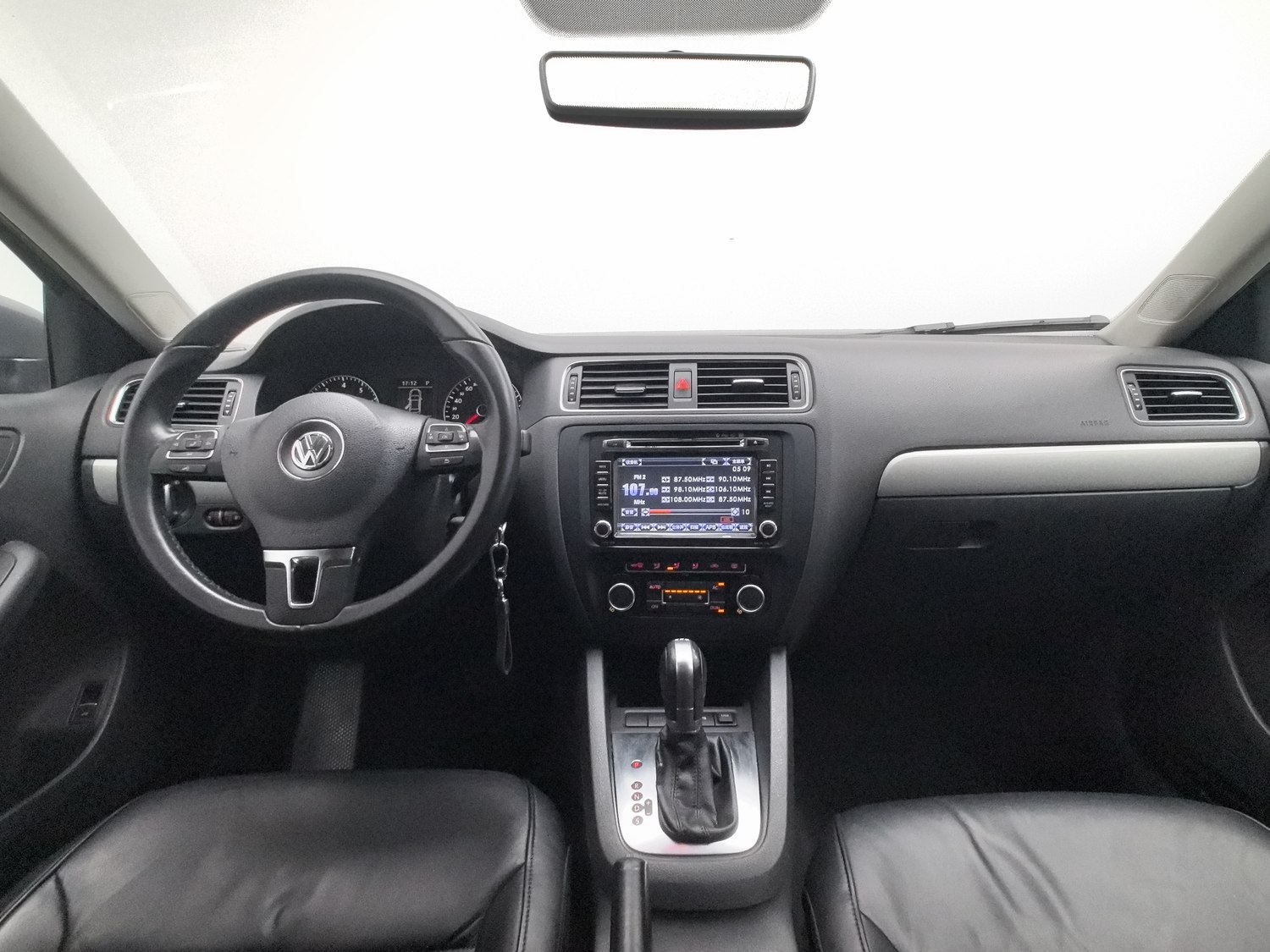 Used Volkswagen Sagitar 2012 1.4 AT