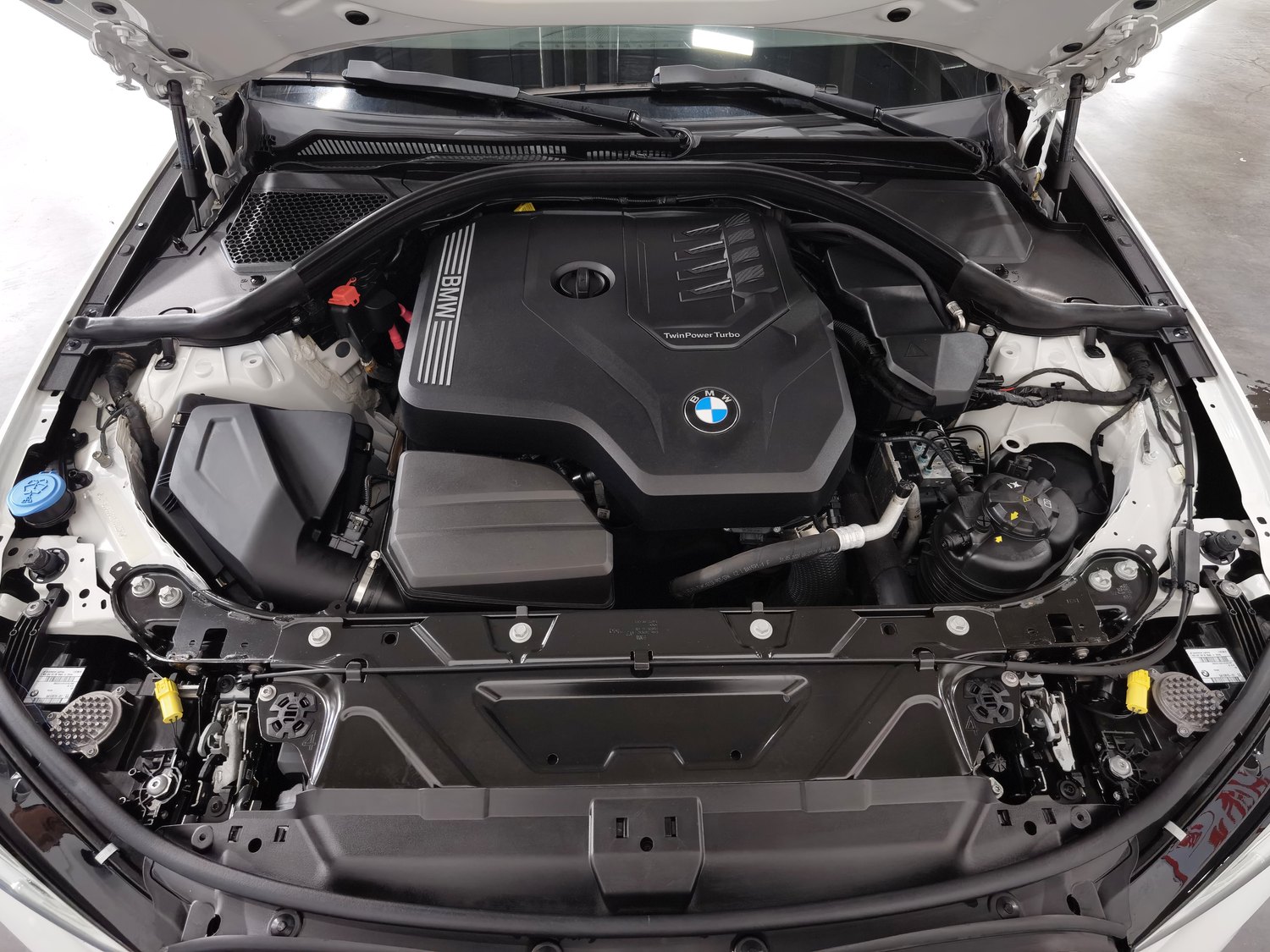Used BMW THE3 2022 2.0 AT