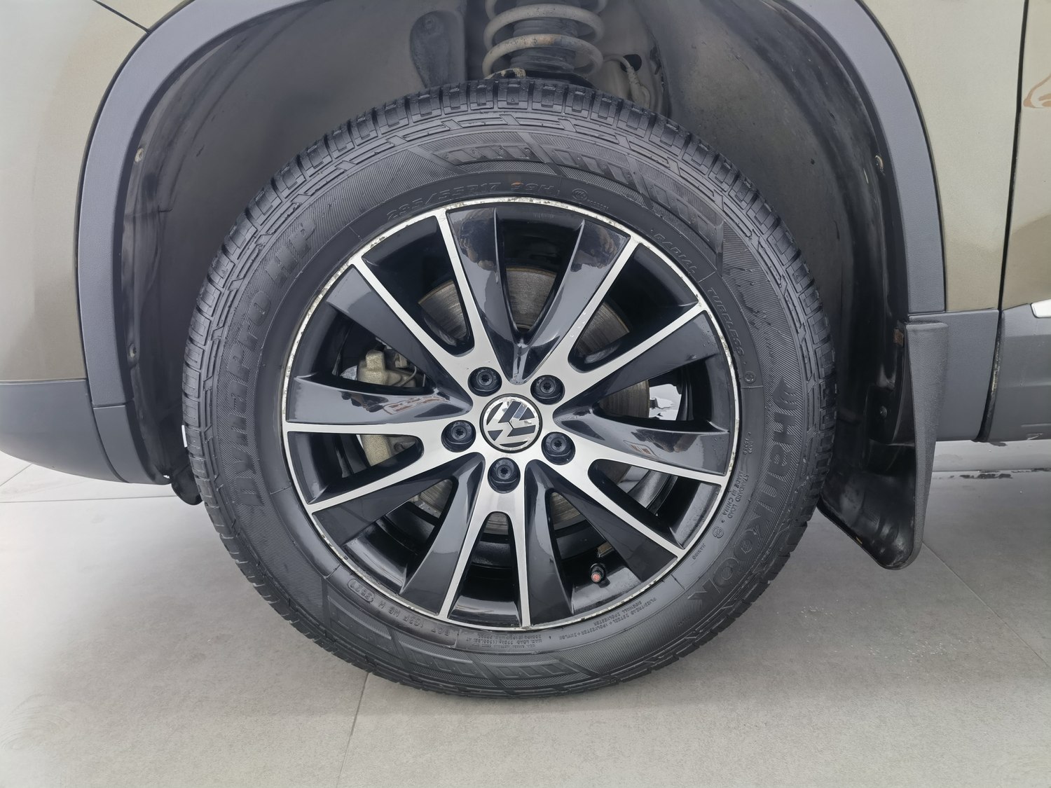Used Volkswagen Tiguan 2015 1.8 AT