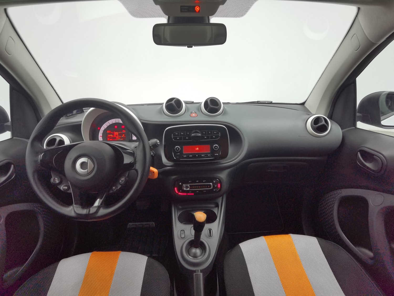 Used smart fortwo 2018 1.0 AT