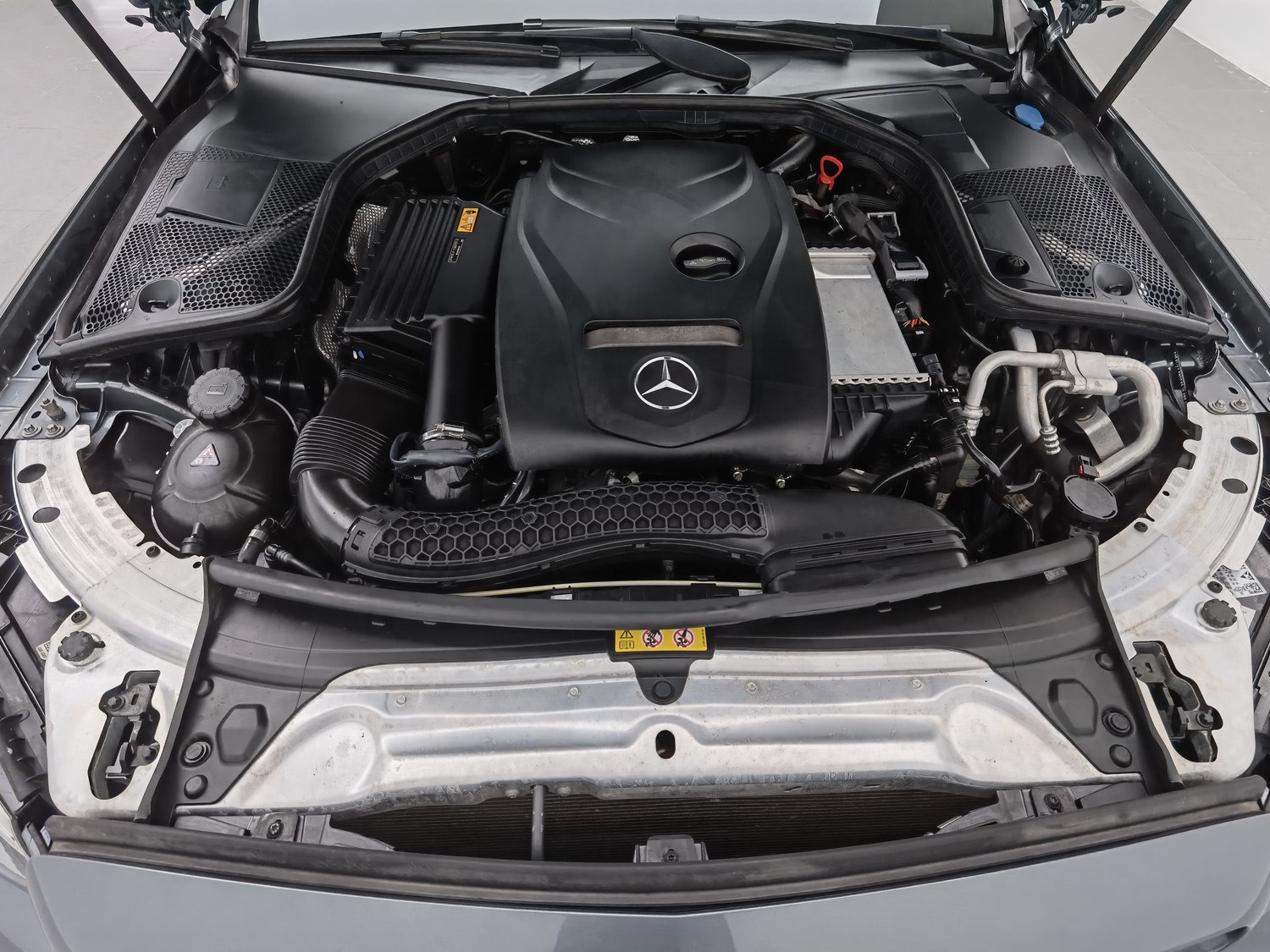 Used Mercedes-Benz C-Class 2019 1.6 AT