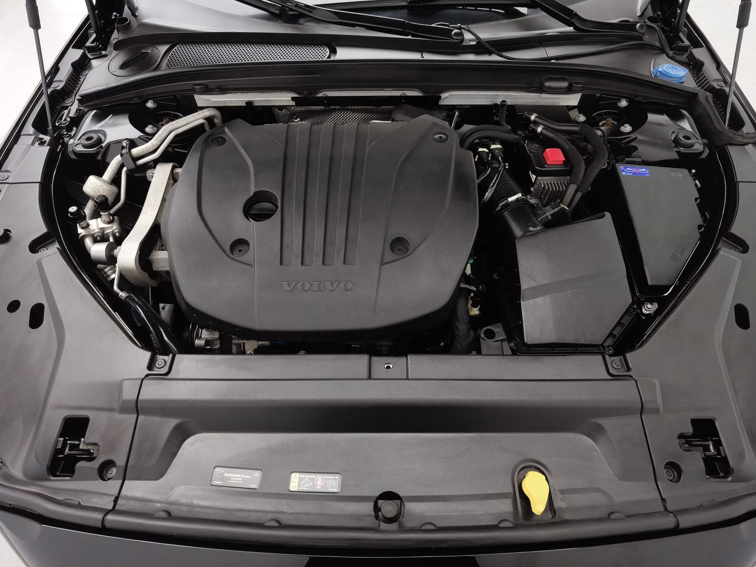 Used Volvo S90 2021 2.0 AT