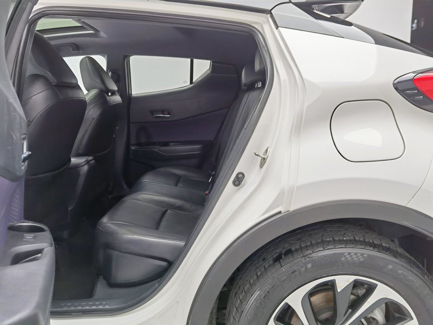 Used Toyota IZOA 2018 2.0 AT