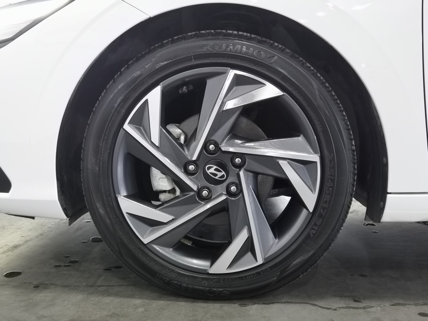 Used Hyundai Avante 2023 1.5 AT