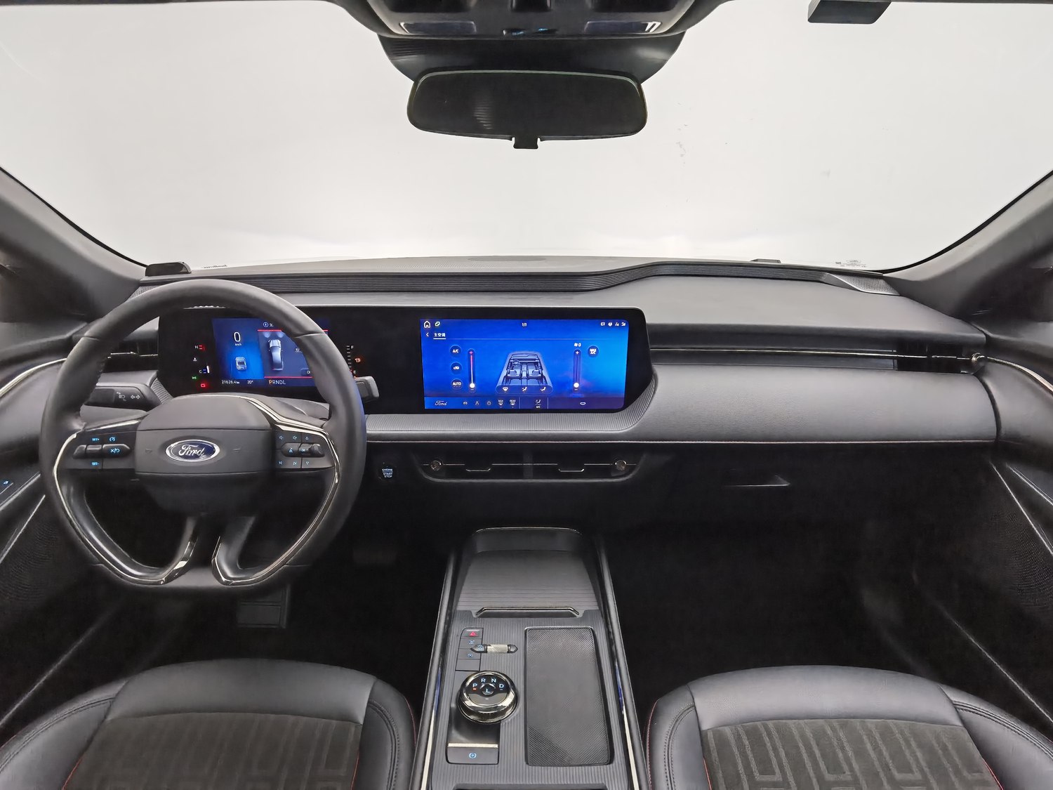 Used Ford Mondeo 2023 1.5 AT