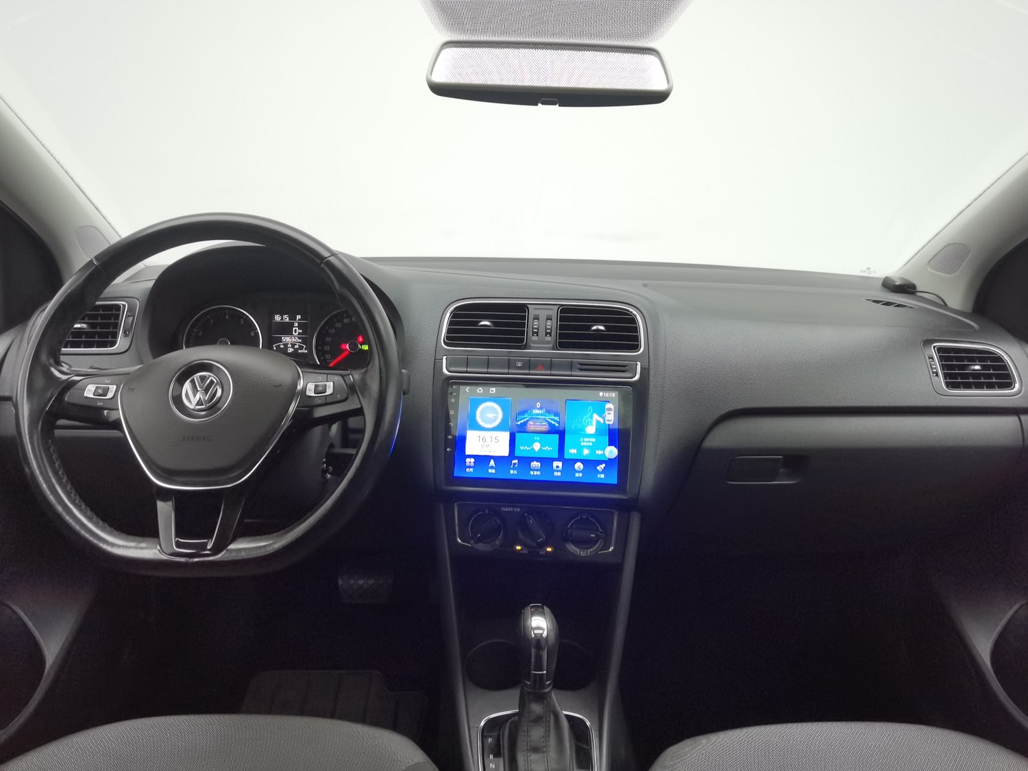 Used Volkswagen Polo 2016 1.6 AT