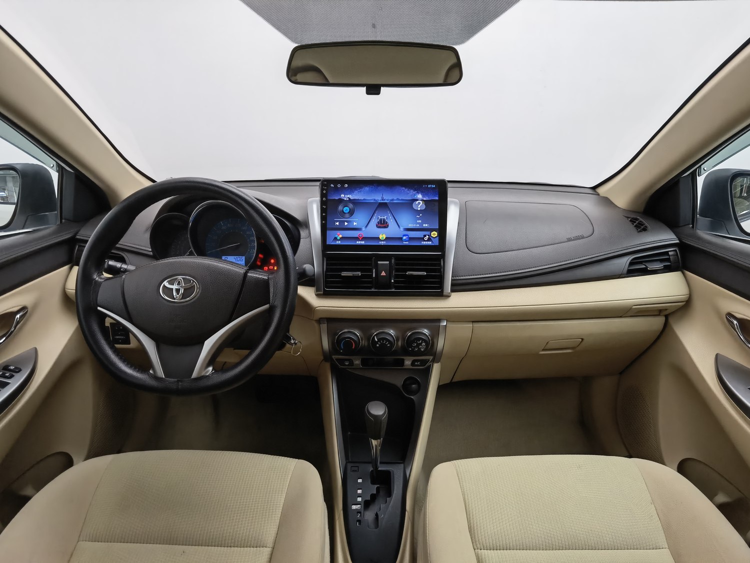 Used Toyota YARiS L 2015 1.5 AT