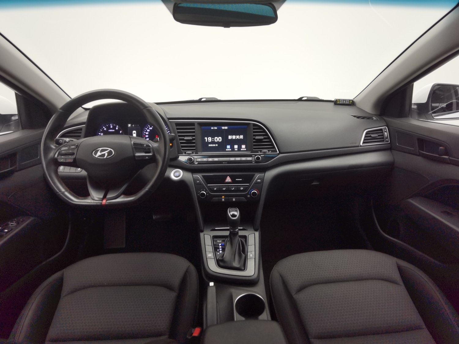 Used Hyundai Elantra 2018 1.4 AT