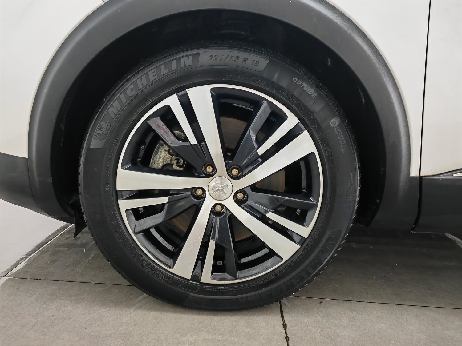 Used Peugeot 5008 2017 1.8 AT
