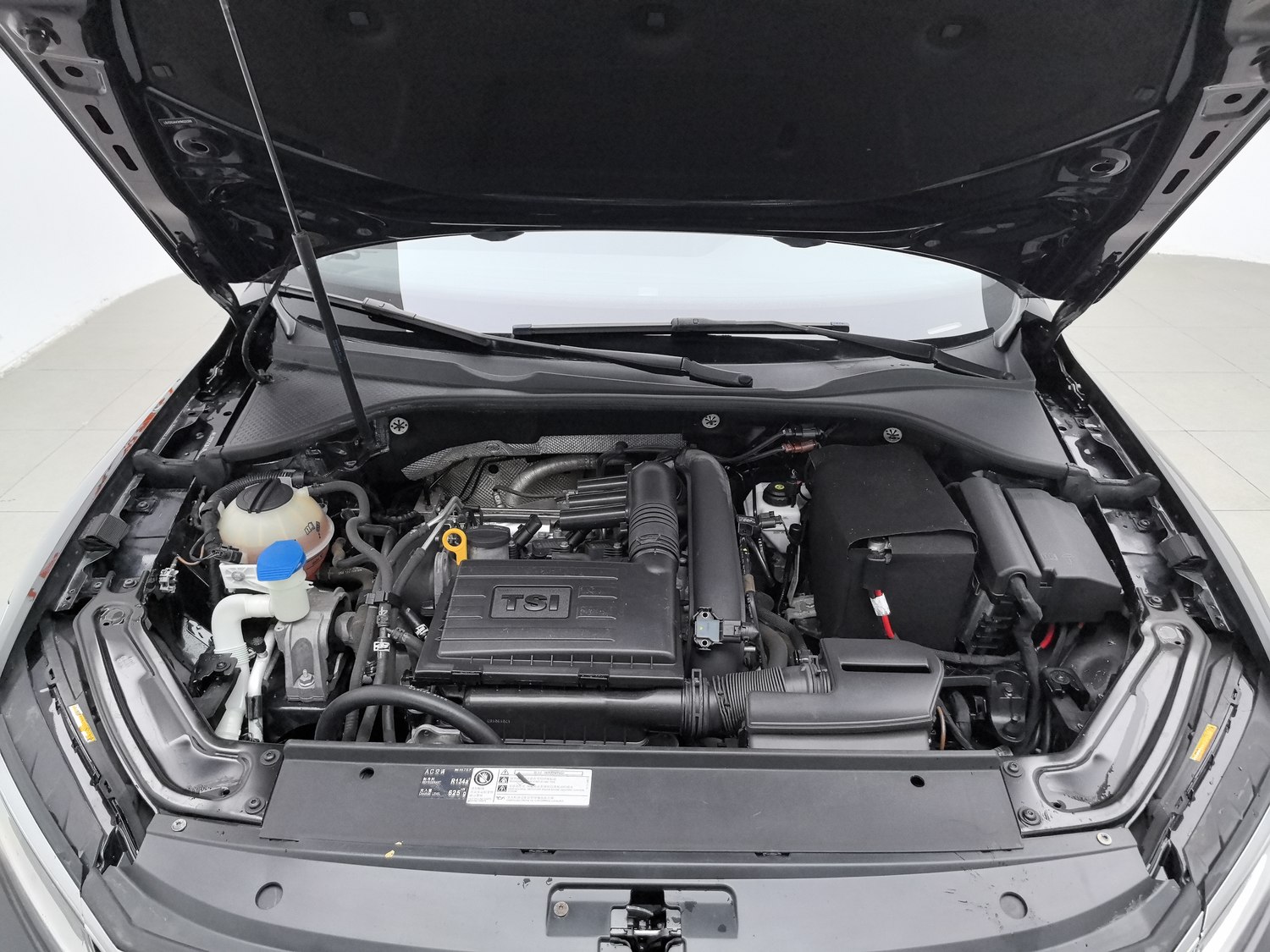 Used Volkswagen Passat 2017 1.4 AT