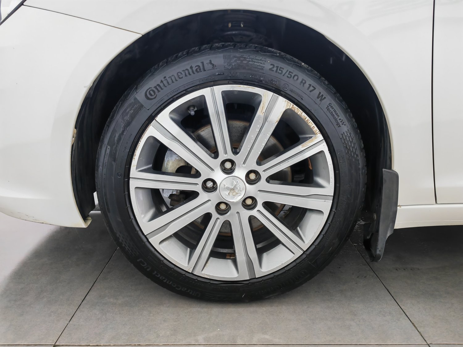 Used Peugeot 408 2018 1.6 AT