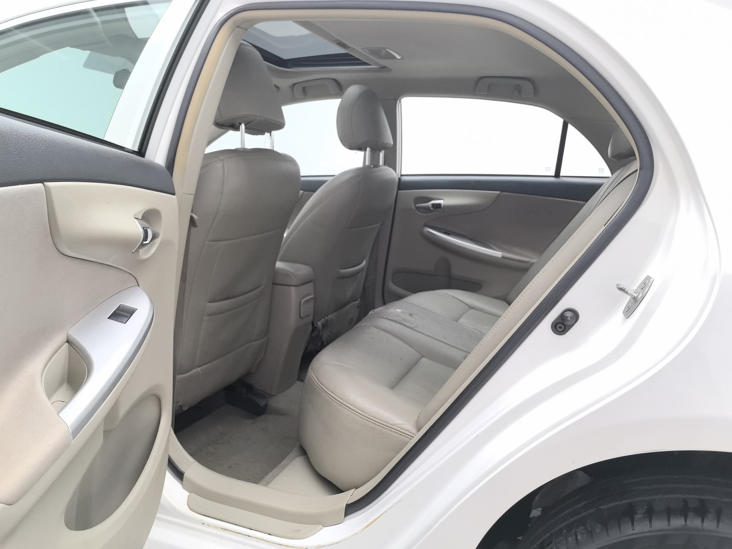 Used Toyota Corolla 2013 1.6 AT