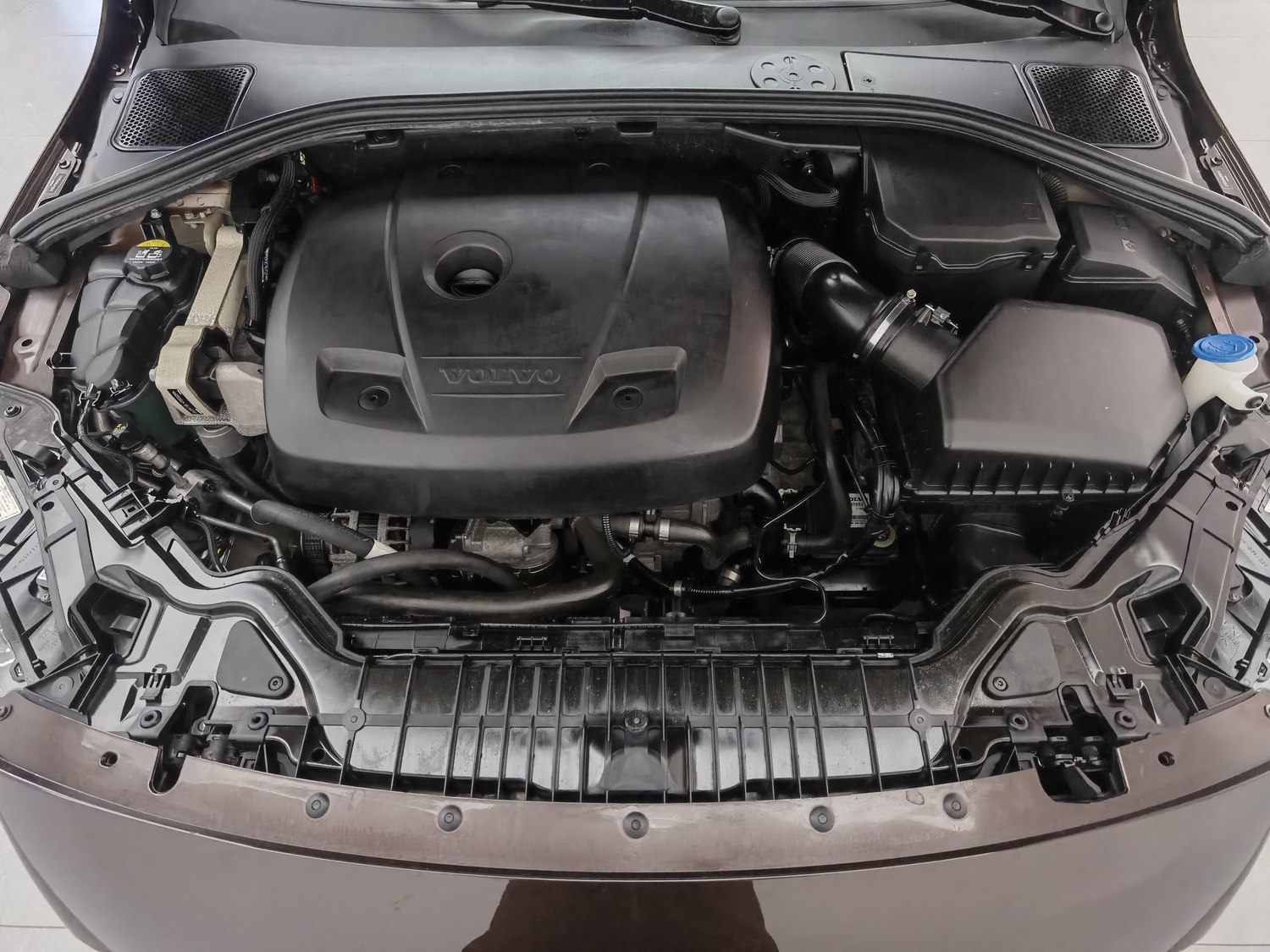 Used Volvo S60 2018 2.0 AT