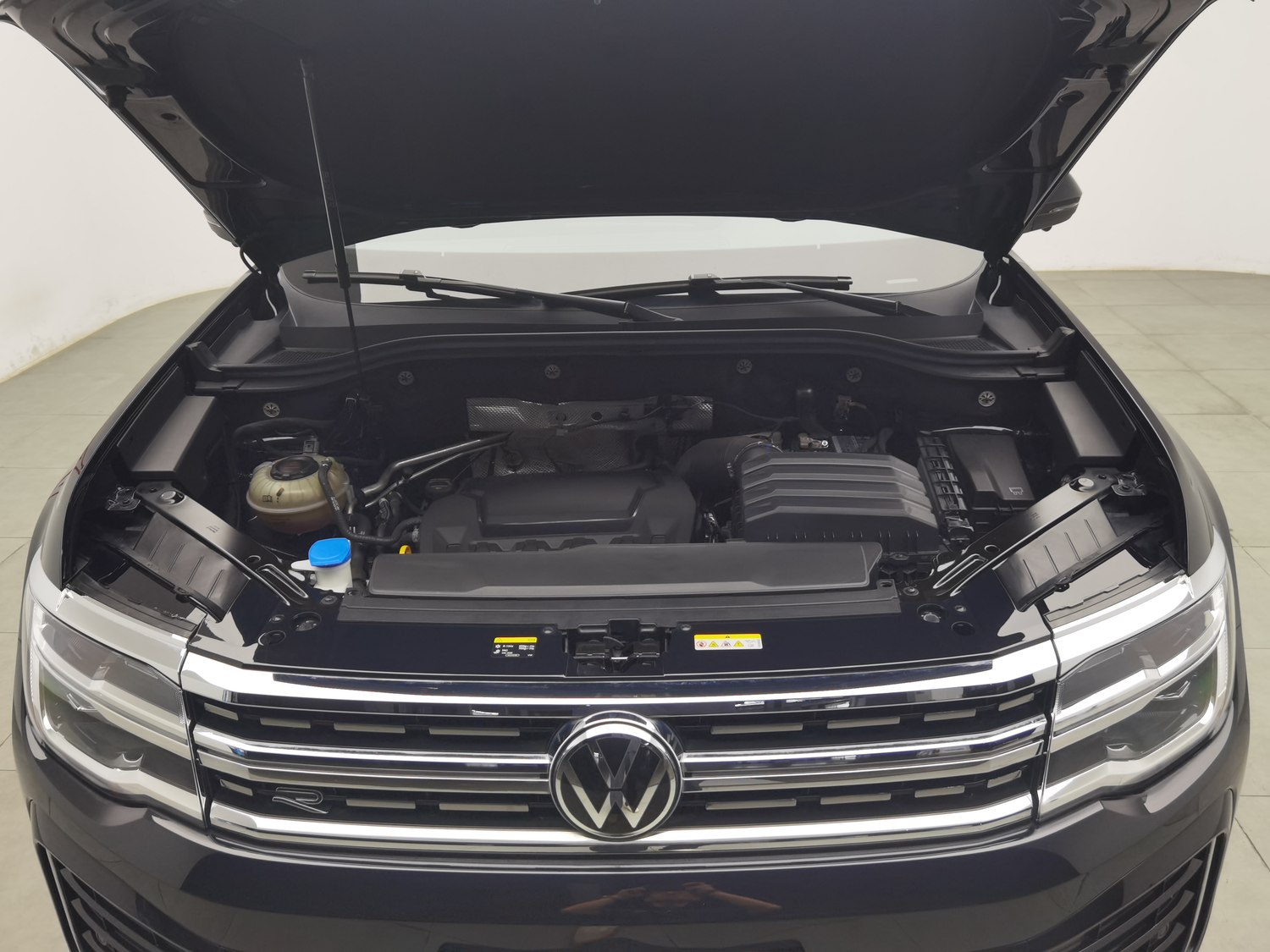 Used Volkswagen Teramont X 2023 2.0 AT