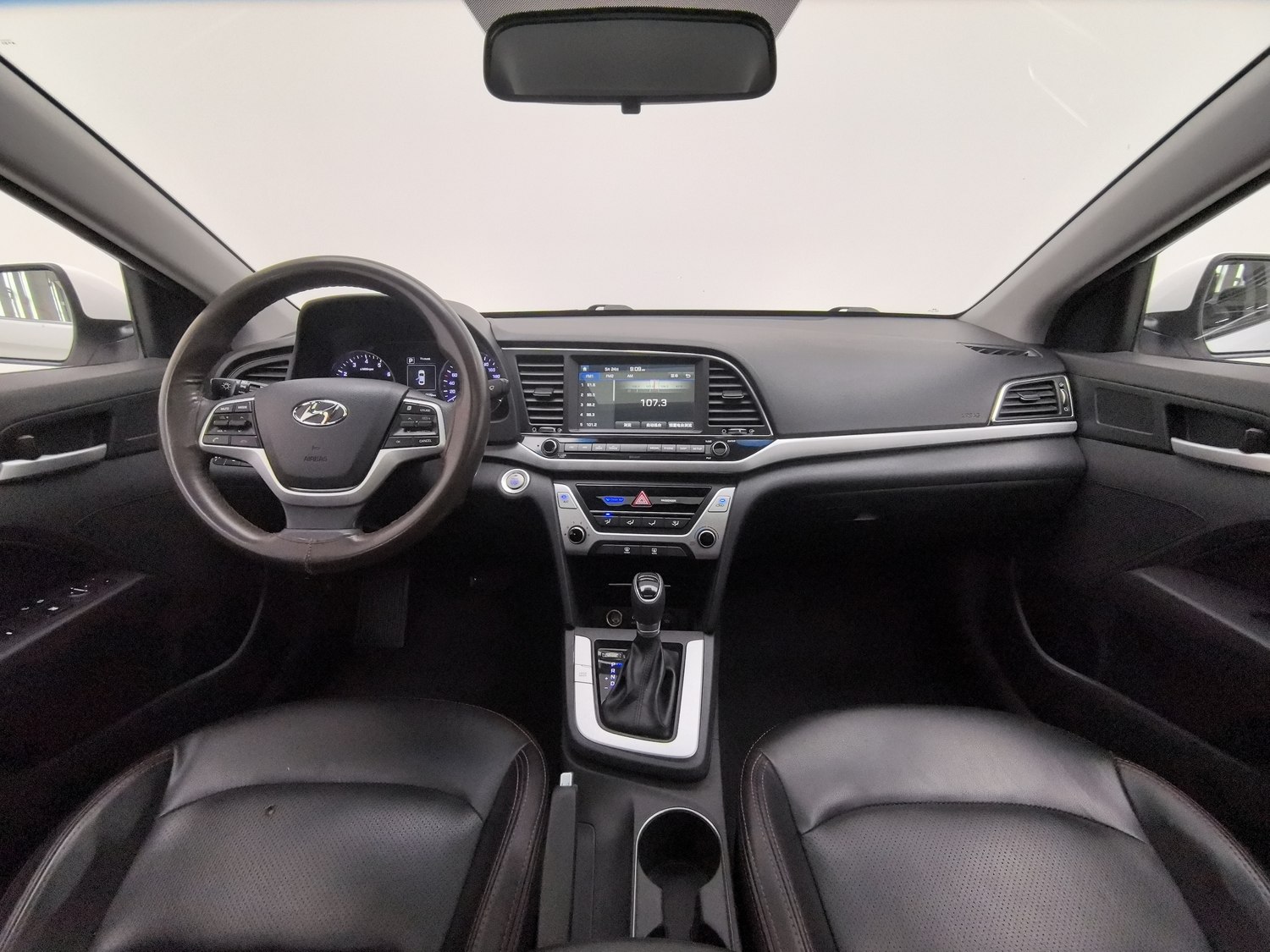 Used Hyundai Elantra 2018 1.6 AT