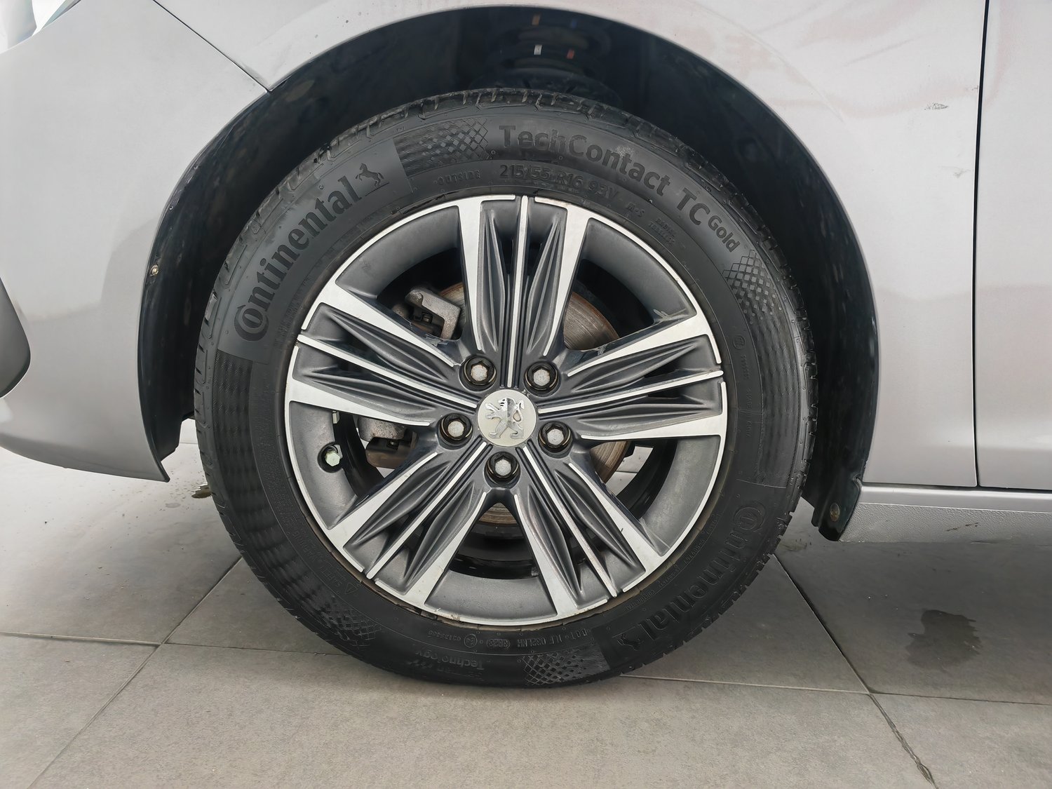 Used Peugeot 308 2016 1.6 AT