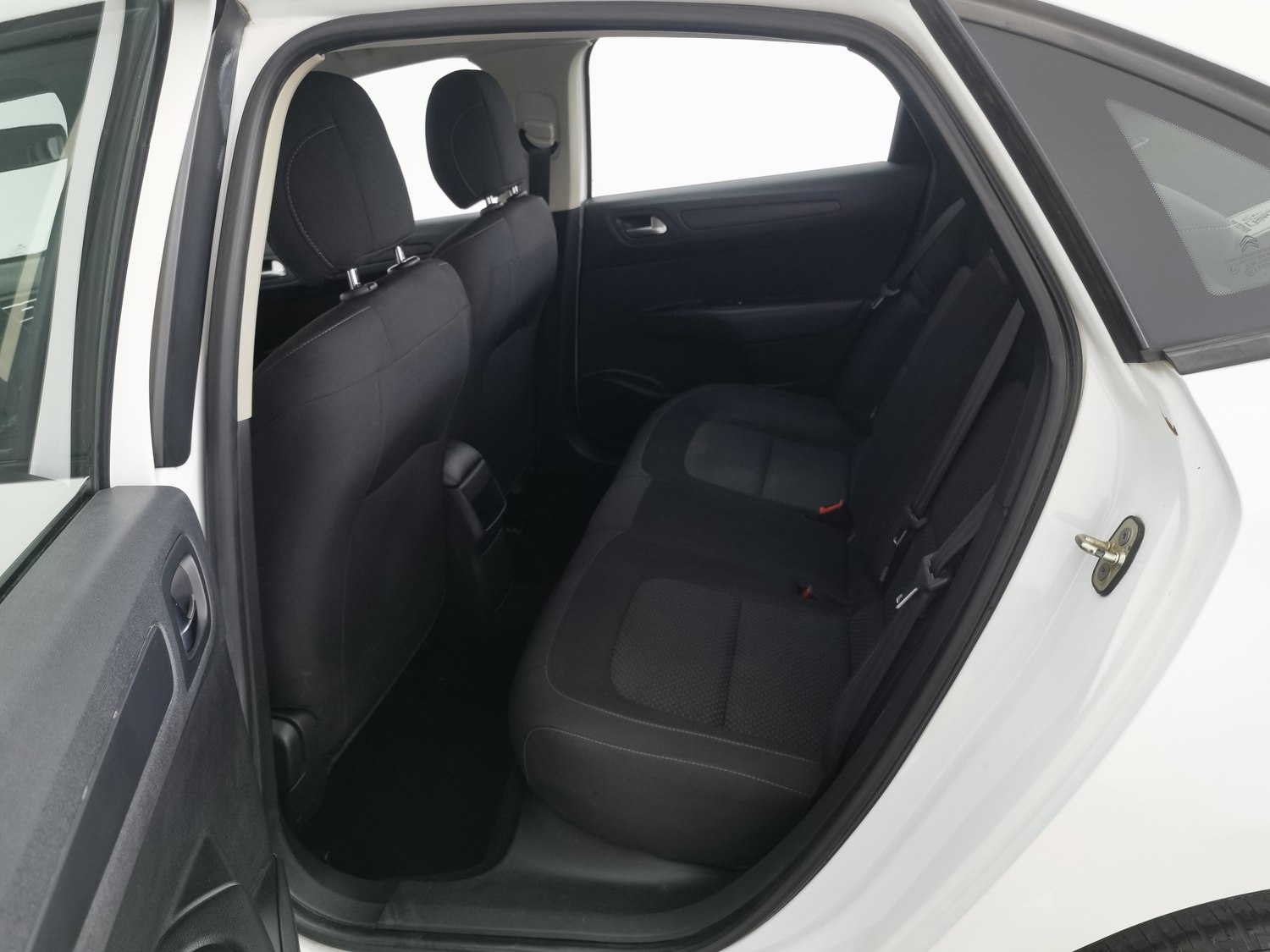Used Citroen C4 Quatre 2016 1.6 MT