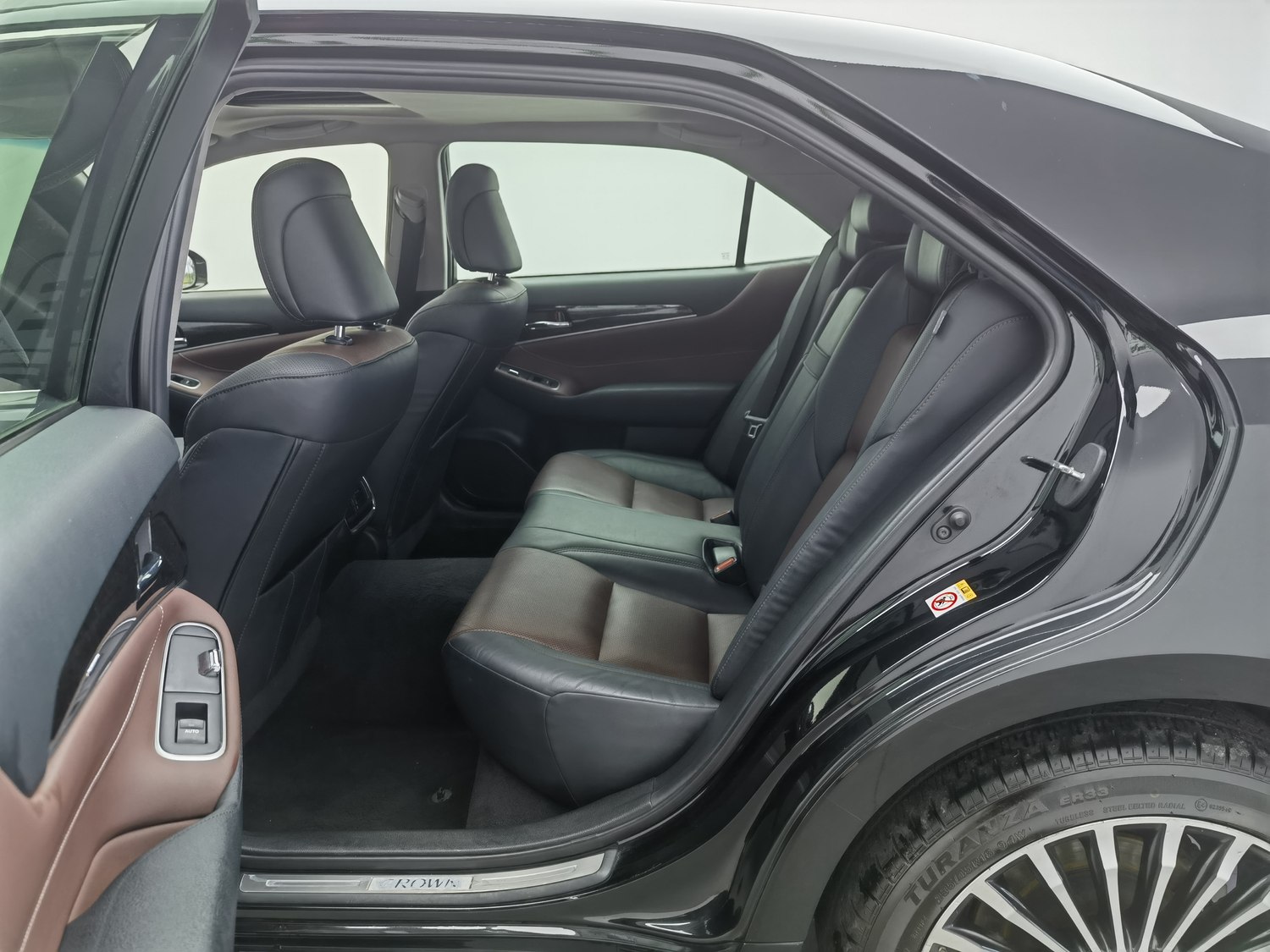 Used Toyota Crown 2018 2.0 AT