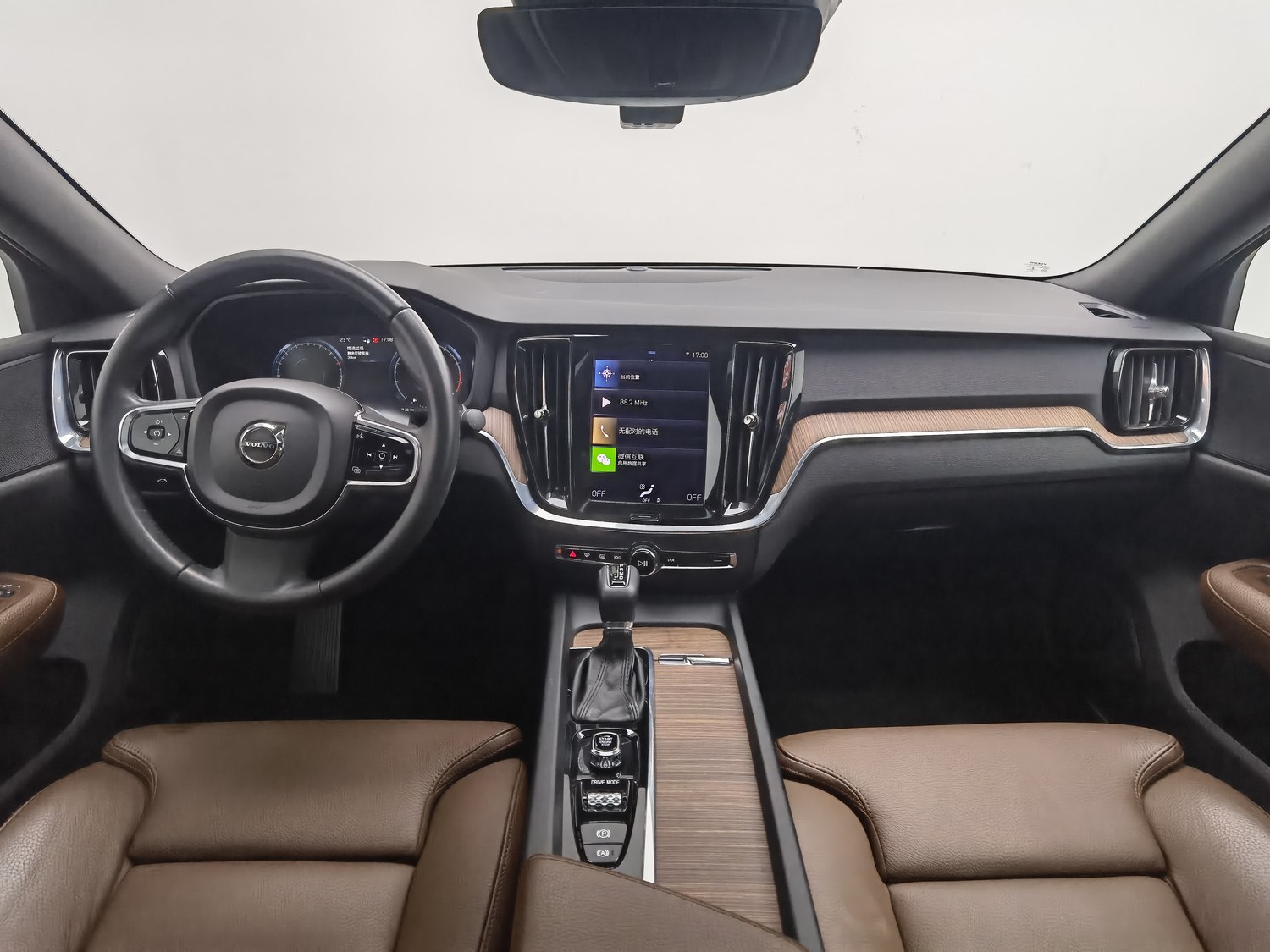 Used Volvo S60 2021 2.0 AT