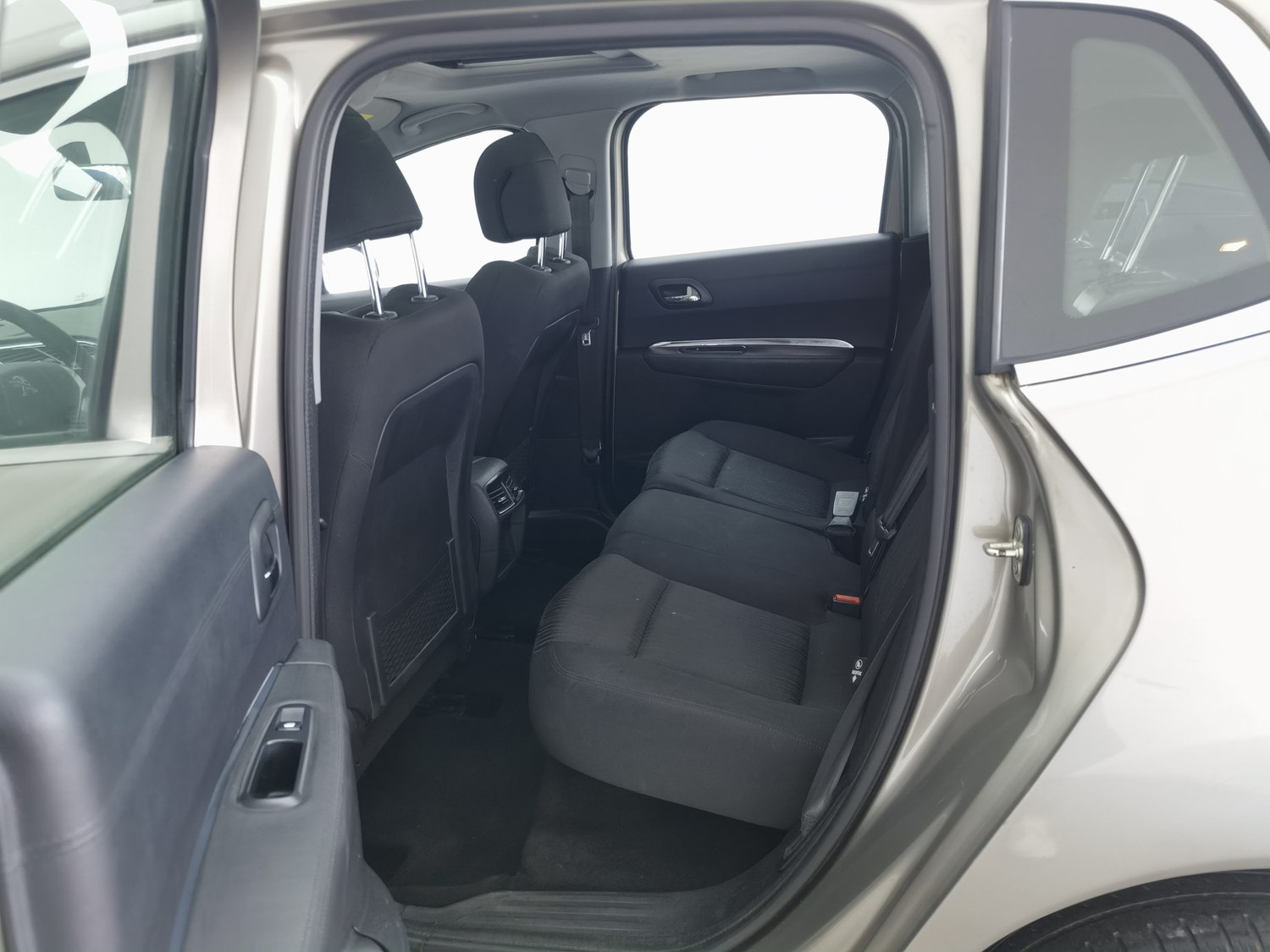 Used Peugeot 3008 2015 2.0 AT