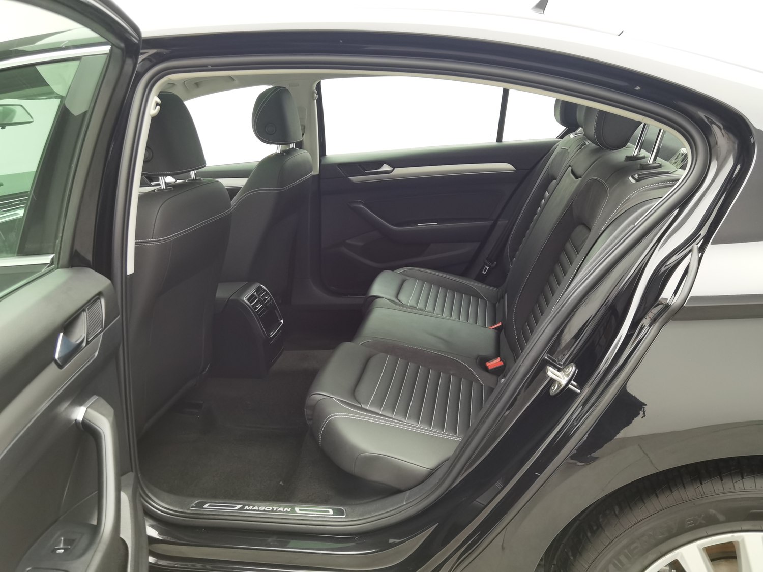 Used Volkswagen Magotan 2020 1.4 AT