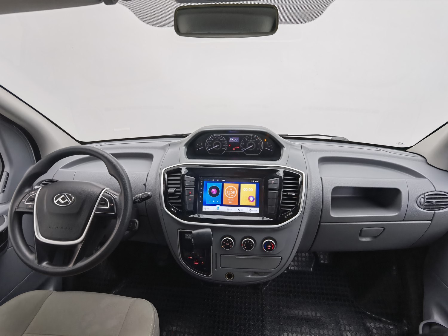 Used SAIC MAXUS V80 2023 2.0 AT