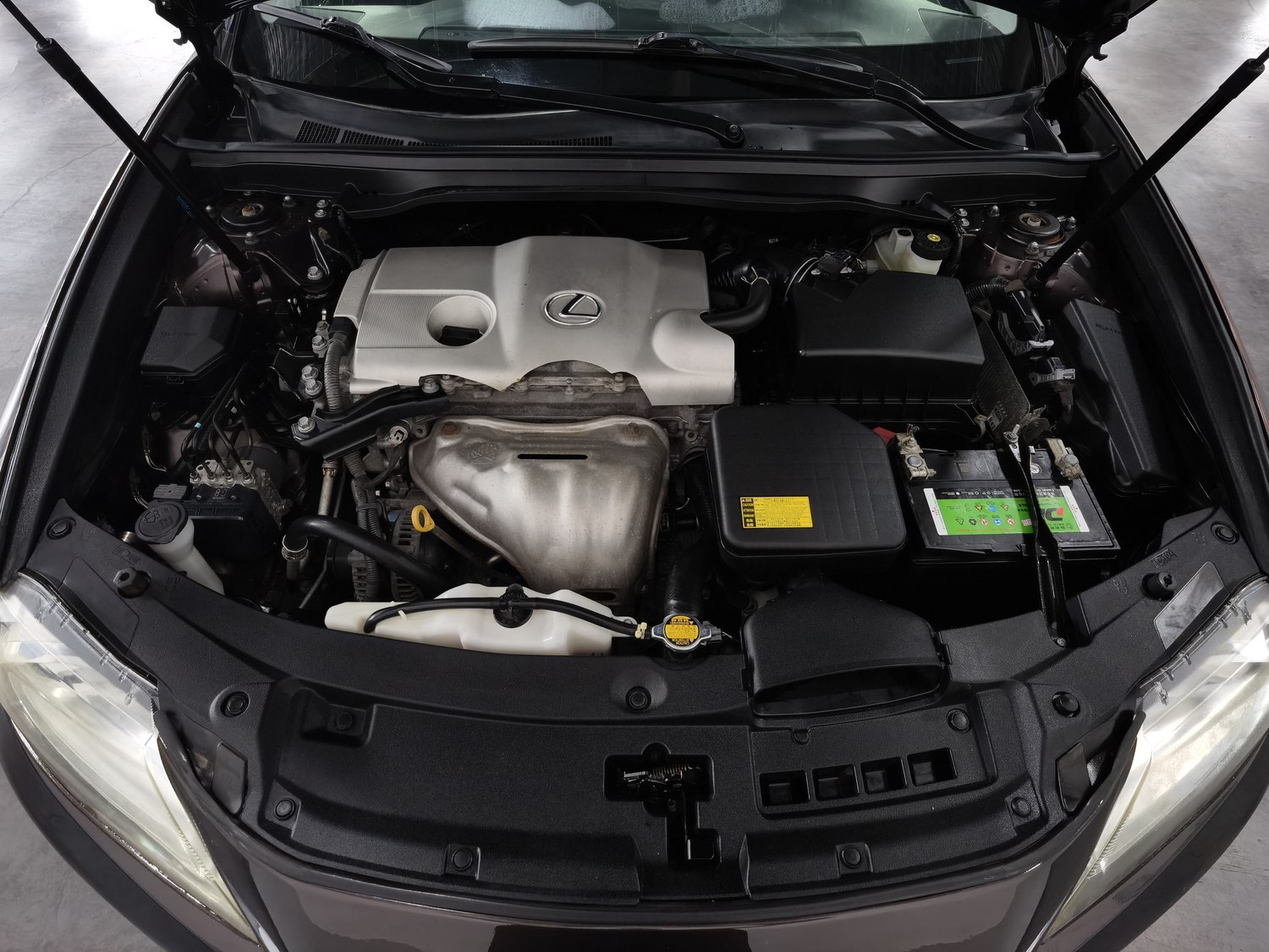 Used Lexus ES 2013 2.5 AT