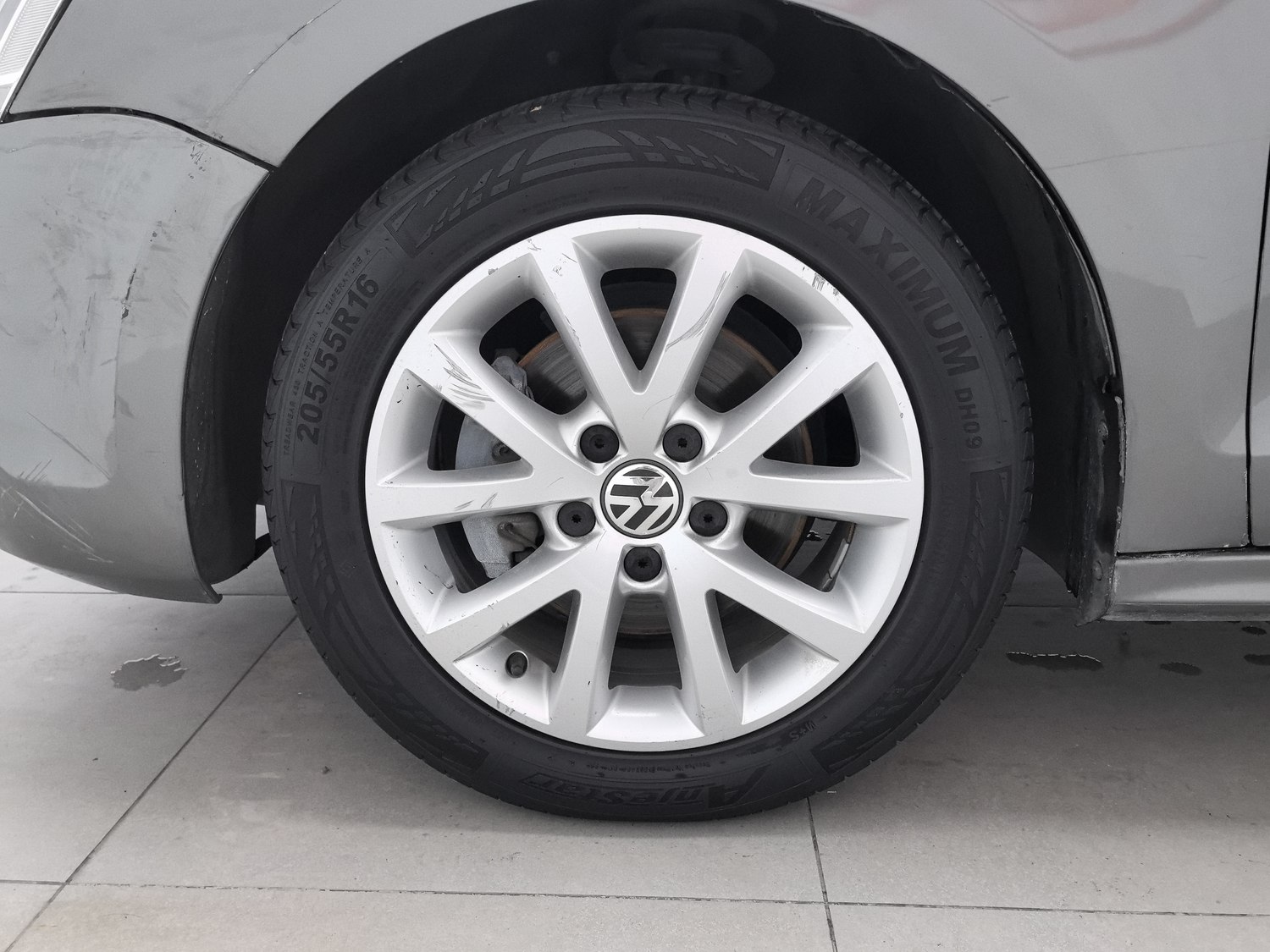 Used Volkswagen Sagitar 2012 1.4 AT