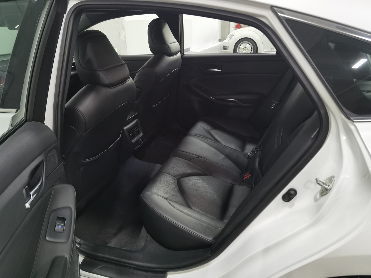 Used Toyota Avalon 2019 2.0 AT