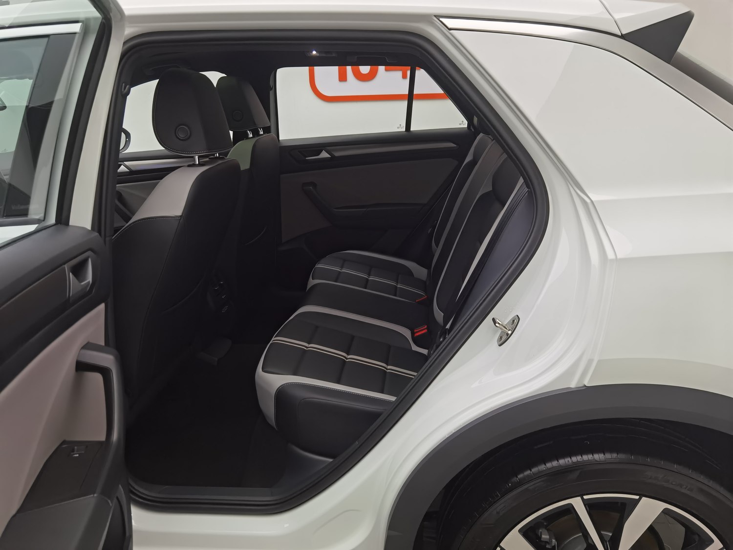 Used Volkswagen T-ROC Tange 2025 1.5 AT