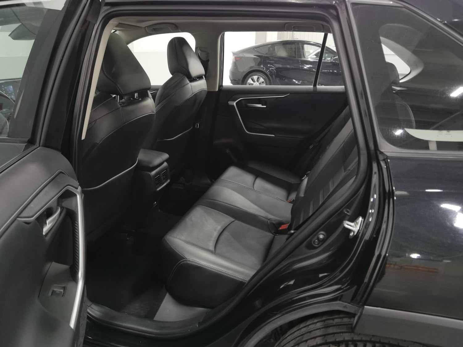 Used Toyota Wildlander 2023 2.0 AT
