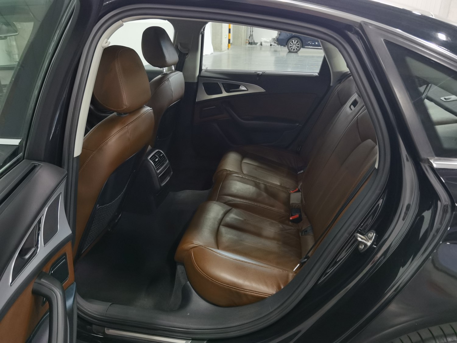 Used Audi A6L 2014 2.0 AT