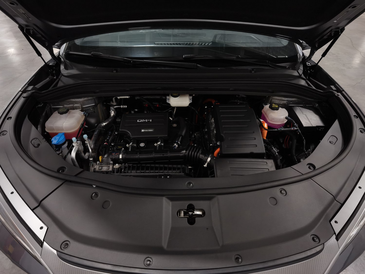 Used BYD Song L DM-i 2025 1.5 AT