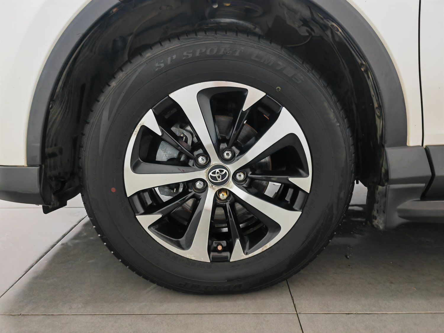 Used Toyota RAV4 2016 2.0 AT
