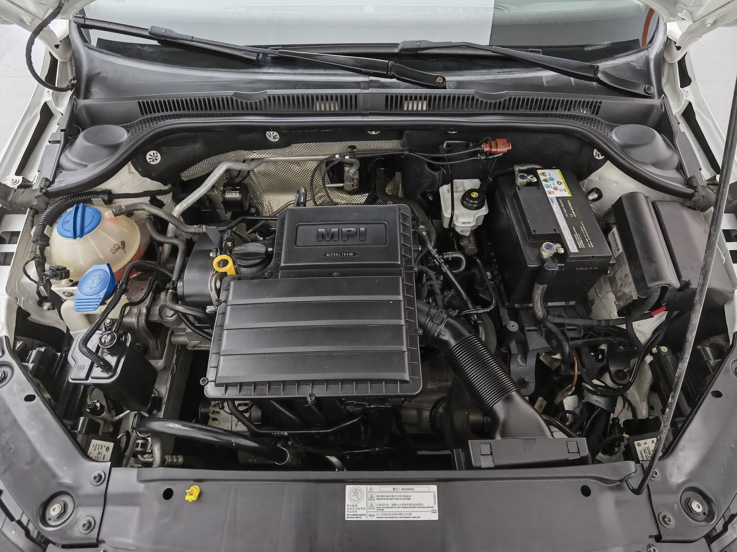 Used Volkswagen Sagitar 2015 1.6 MT