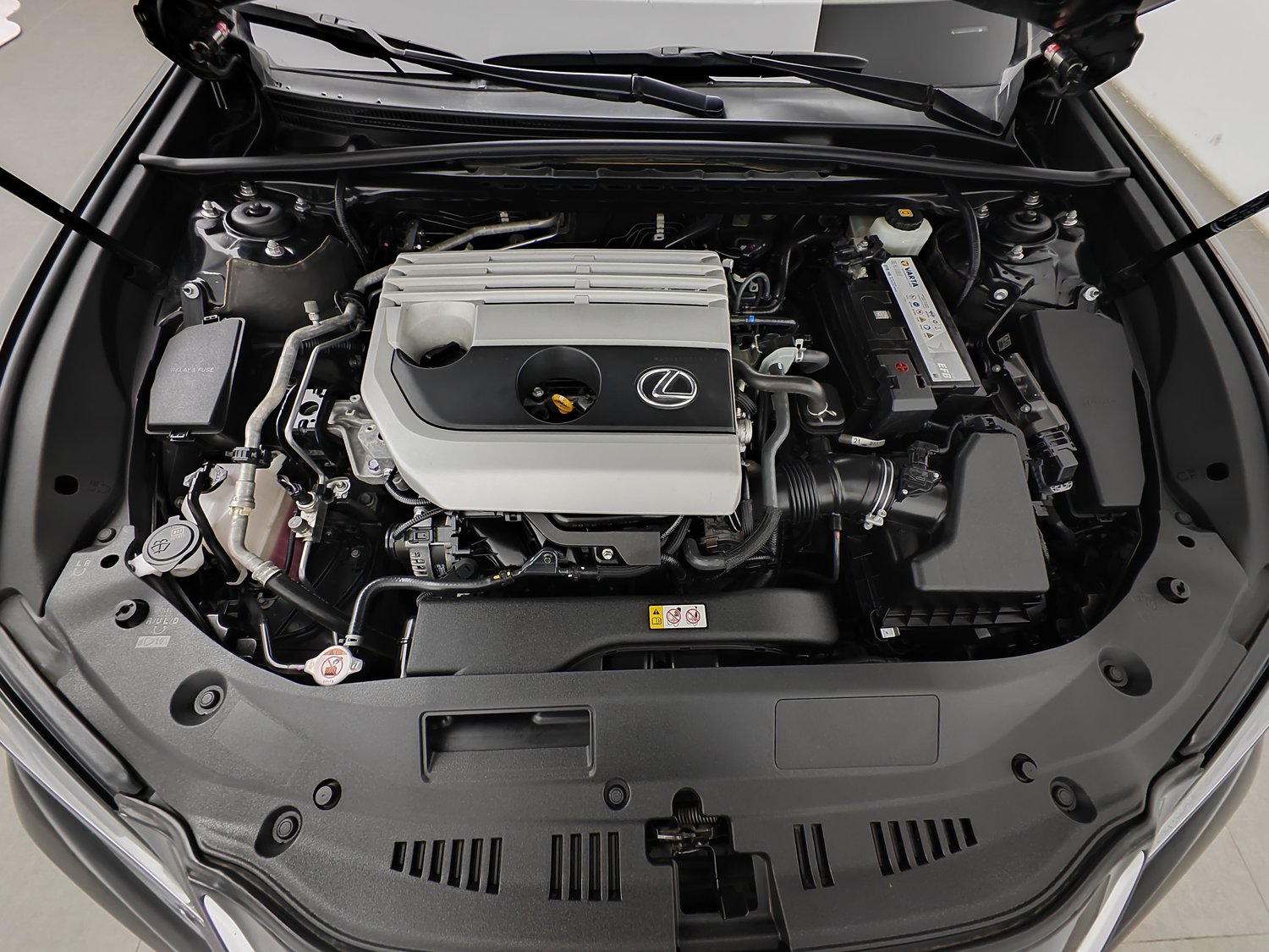 Used Lexus ES 2020 2.0 AT