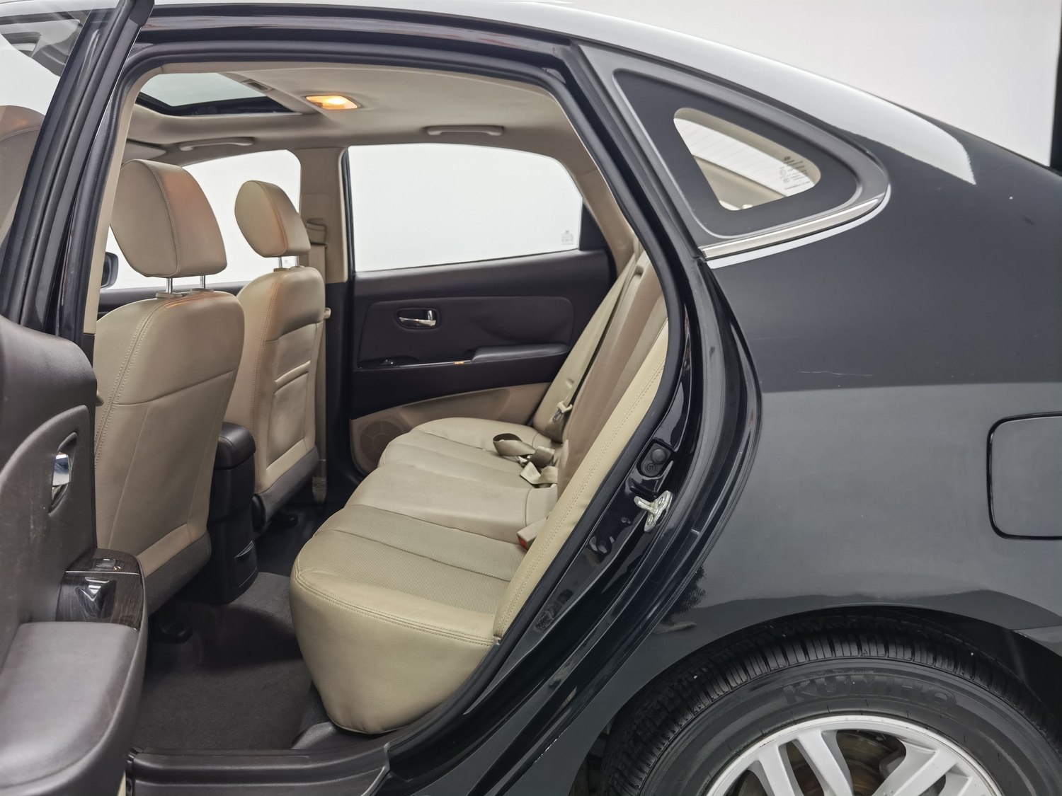Used Hyundai Celesta 2011 1.6 AT