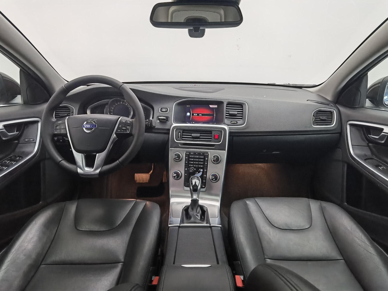 Used Volvo S60 2018 2.0 AT