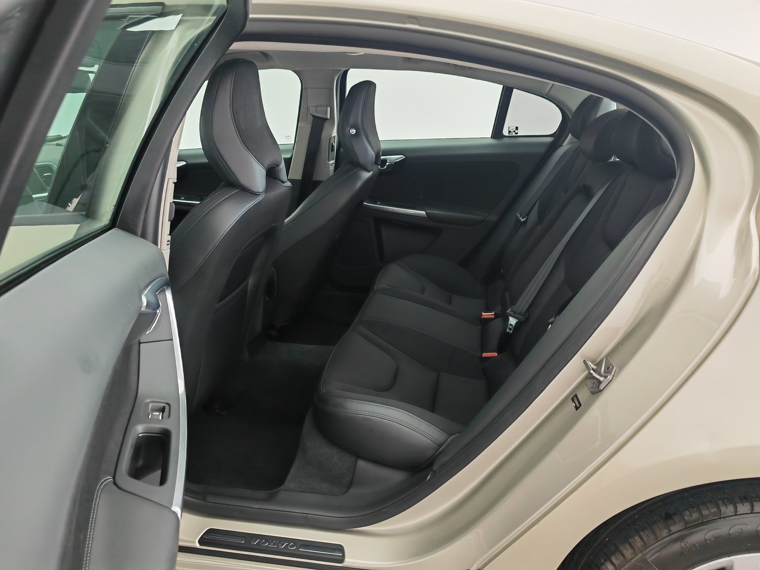 Used Volvo S60 2017 1.5 AT