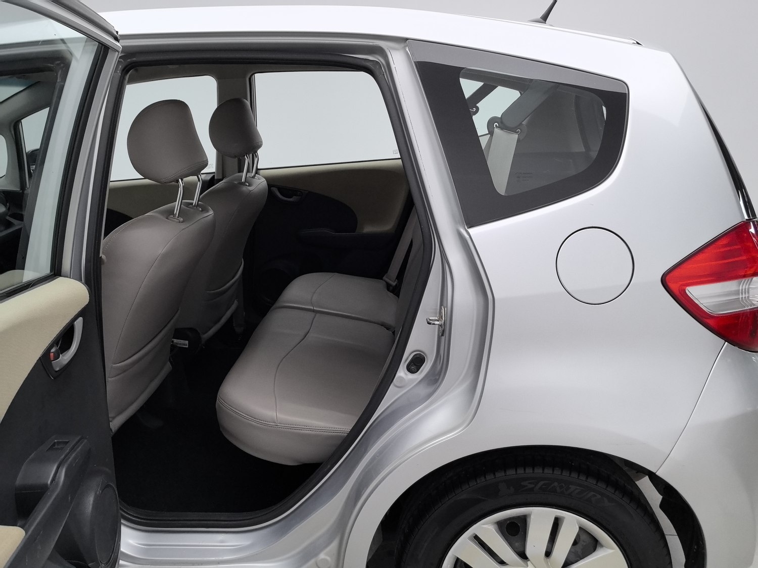 Used Honda Fit 2011 1.3 AT